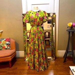 NWT Beautiful Spring Maxi Dress Size M